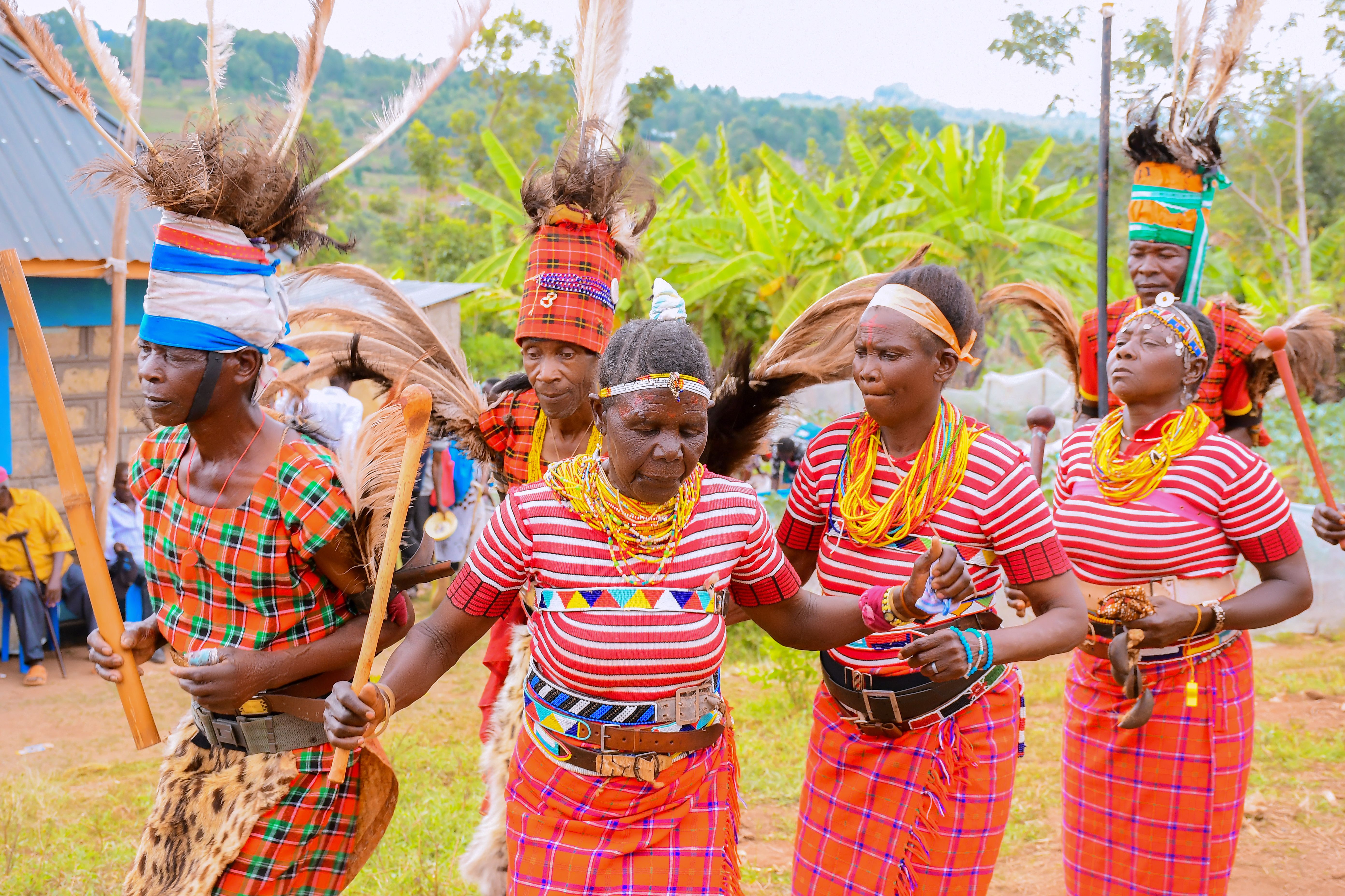 8 Days Gorillas, Golden Monkeys & Lake Mutanda Safari